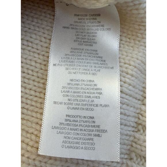 Joie Viviam Cable Knit Fringe Turtleneck Sweater
Size Small - Picture 6 of 6